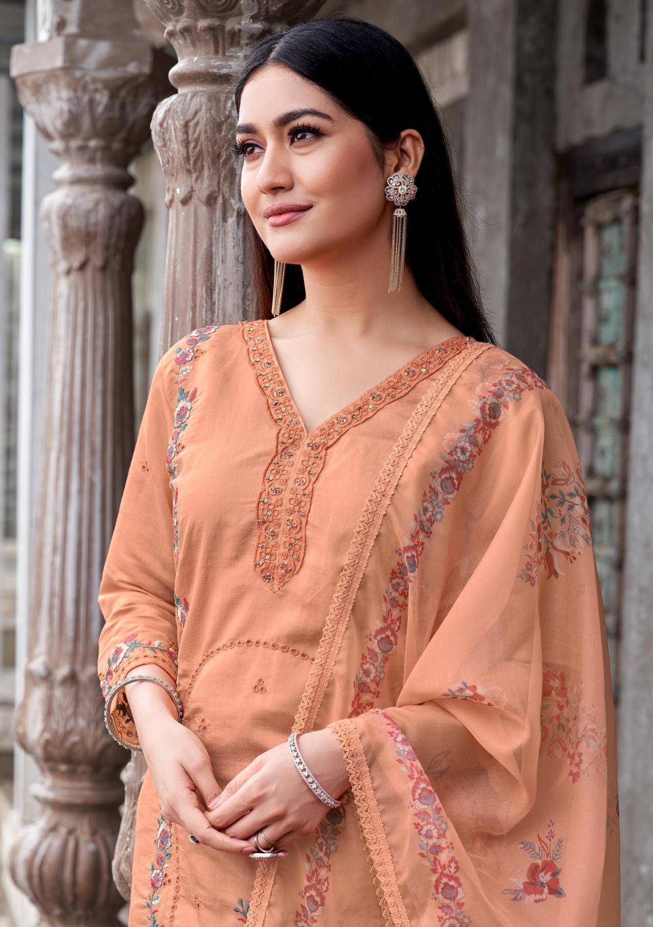 Wooglee poorvika Wholesale kurtis